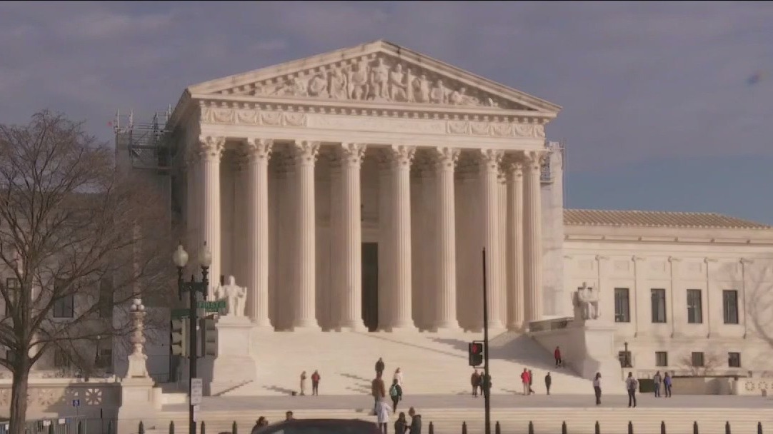 Supreme Court justices express skepticism over social media case [Video]