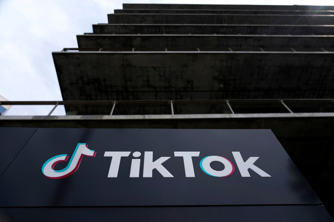 TikTok is under investigation by the FTC over data practices and could face a lawsuit | KLRT [Video]