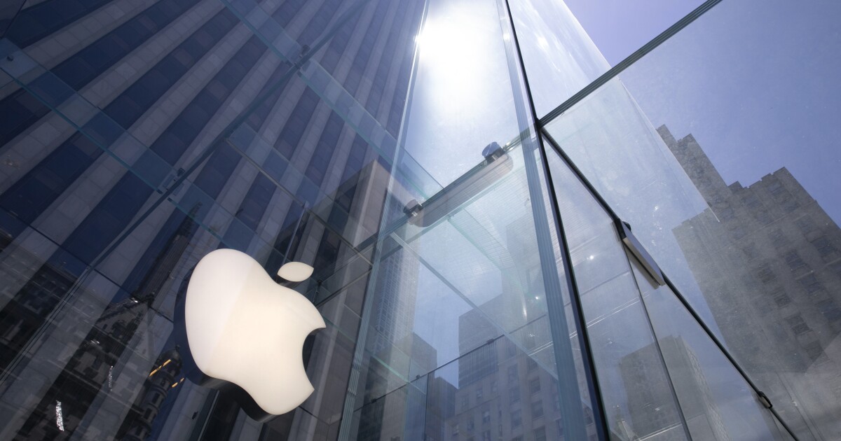 Apple stock price surges on dividend, stock buyback news [Video]