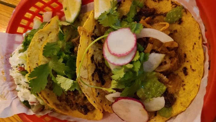 Black Rooster Taqueria closing location in Orlandos Curry Ford neighborhood [Video]