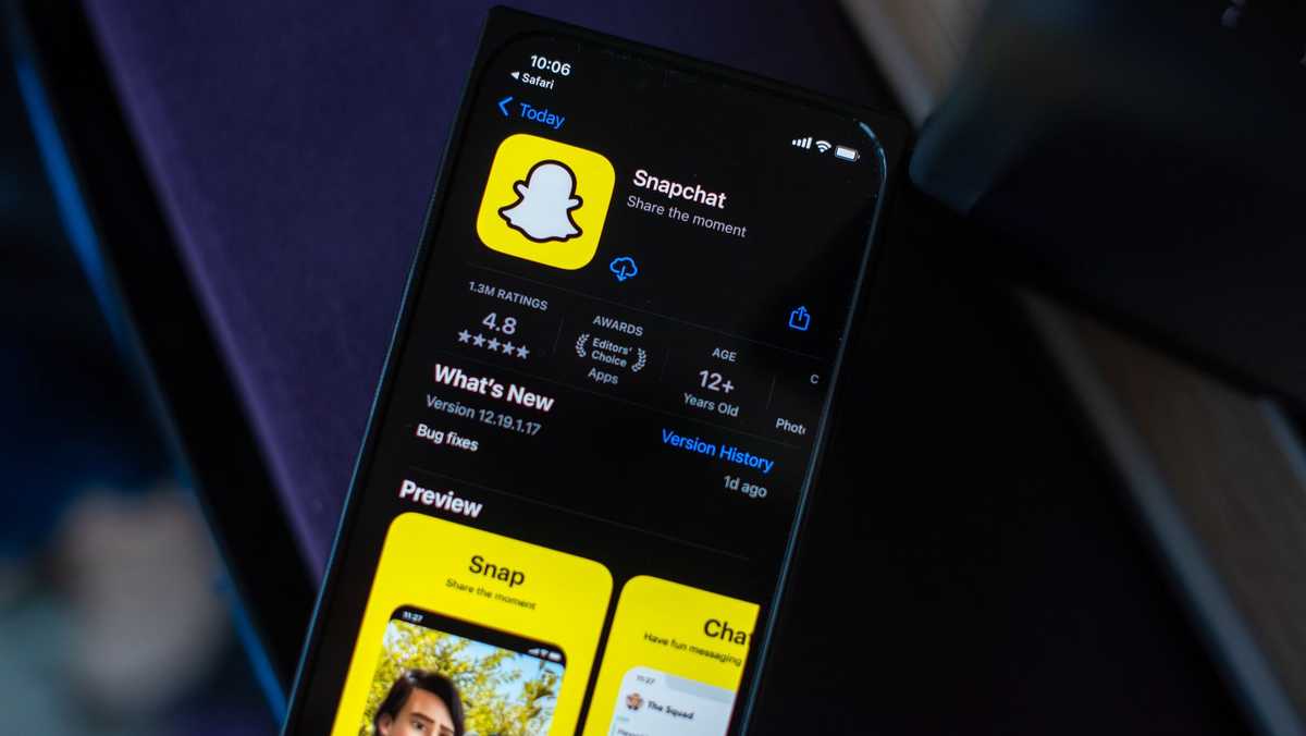 Snapchat is rolling out new safety tools aimed at protecting teens from sextortion [Video]