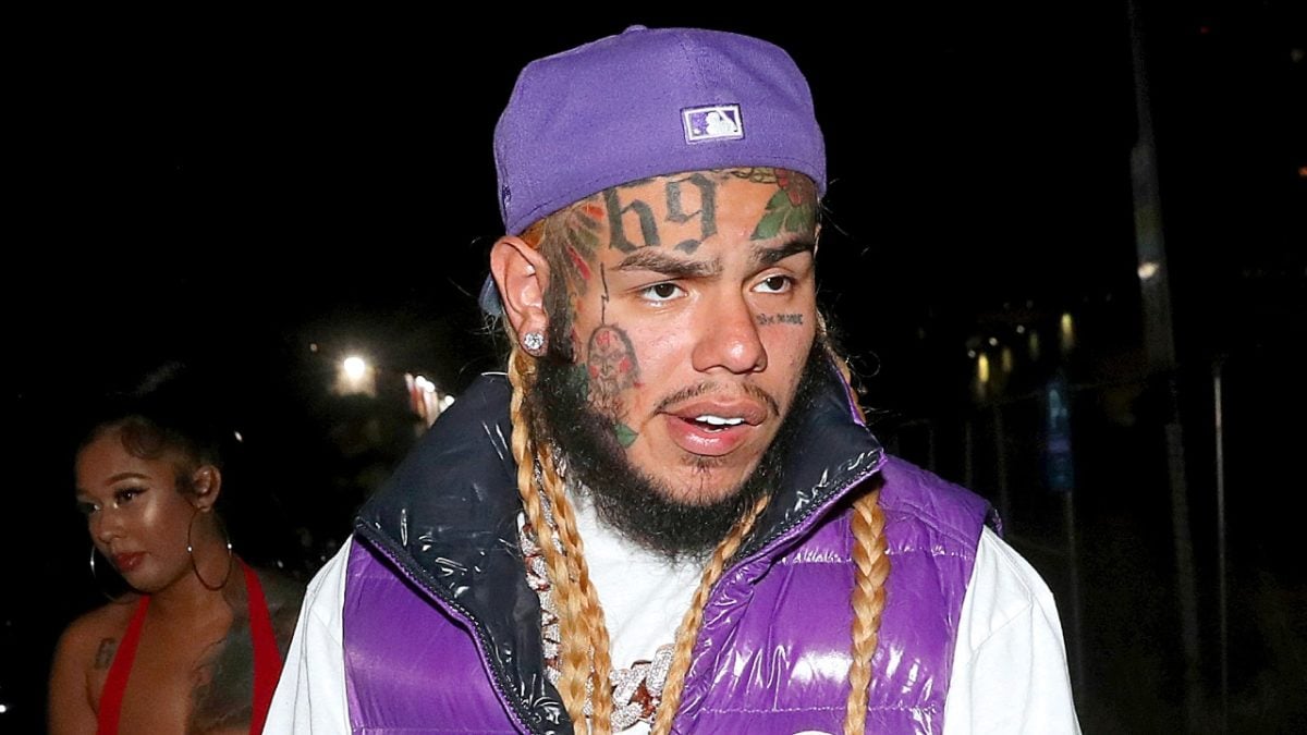 6ix9ine Offers Meet & Greet To Fans Who Buy His Dummy Coin [Video]