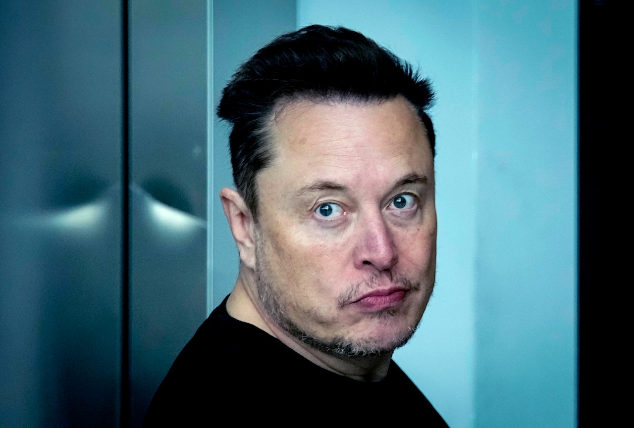 Elon Musk moving SpaceX and X to Texas: California transgender child privacy law is final straw [Video]