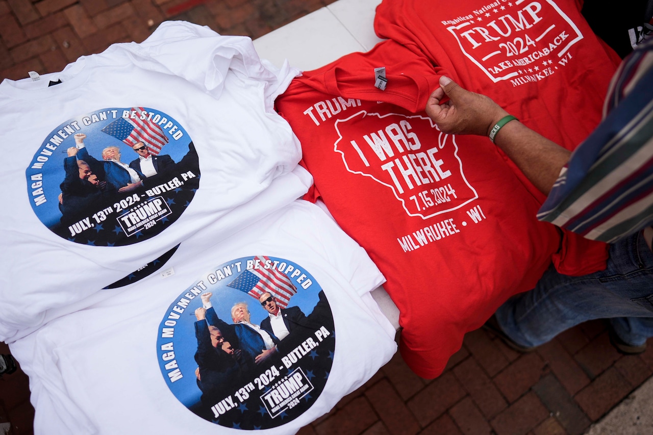 From T-shirts to tattoos, merch frenzy follows Trump assassination attempt [Video]