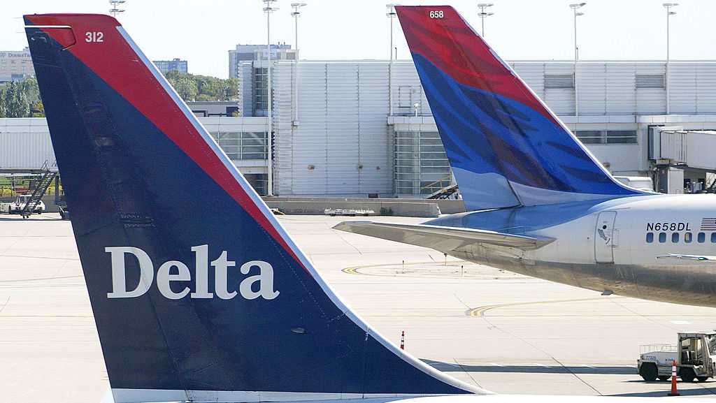 US opens investigation into Delta after global tech meltdown leads to massive cancellations [Video]