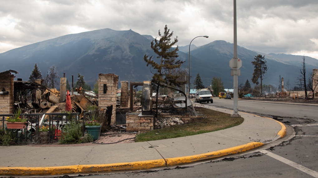 Jasper’s The Peacock Cork & Fork destroyed by wildfire [Video]