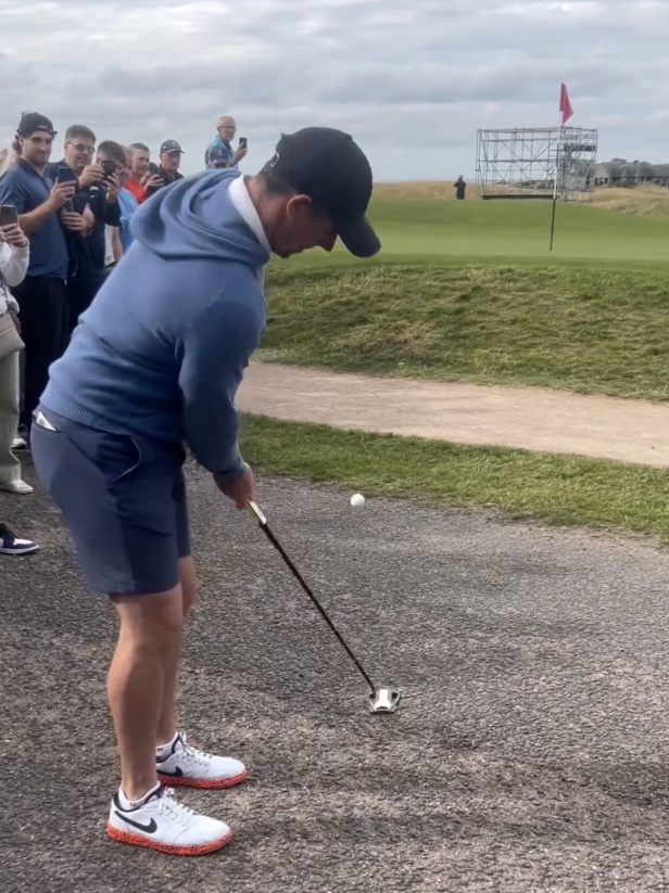 Fans capture hilarious Rory McIlroy fail at the Road Hole from his recent round at St. Andrews | Golf News and Tour Information [Video]