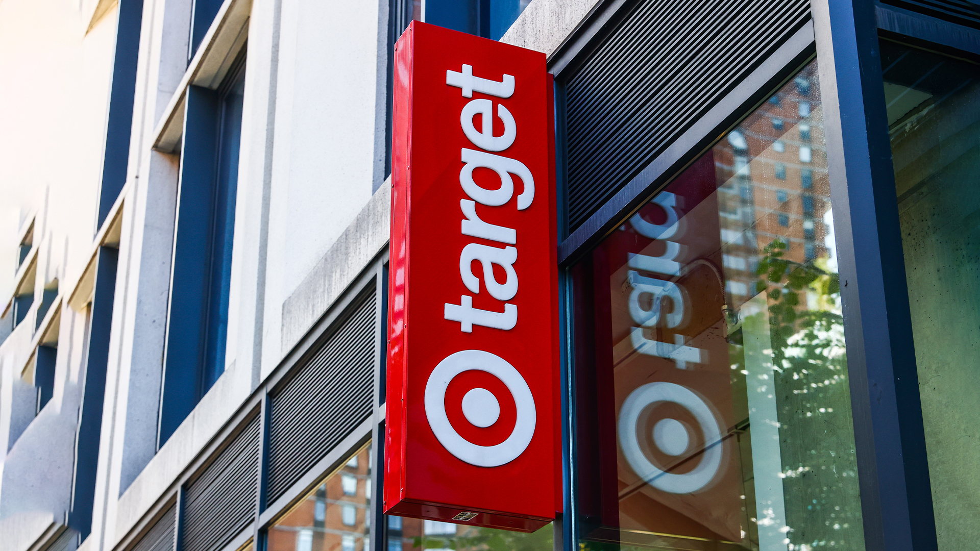 ‘This stuff makes shopping a drag,’ Target customer fumes over anti-theft measures – says to ‘tell Walmart as much too’ [Video]