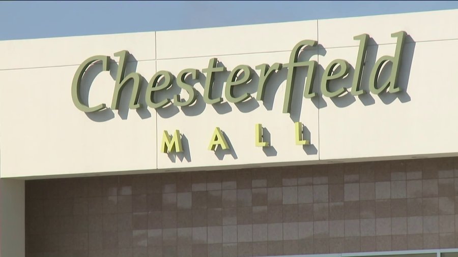 Chesterfield Mall auction attracts buyers for nostalgic items [Video]