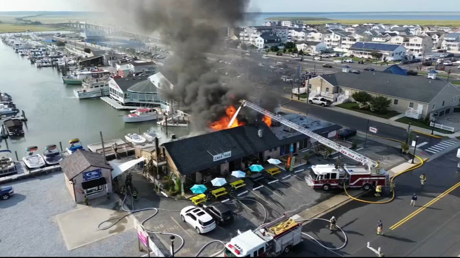 Sea Isle City fire: Crews battle blaze at Casa Taco on Park Road in Fish Alley [Video]