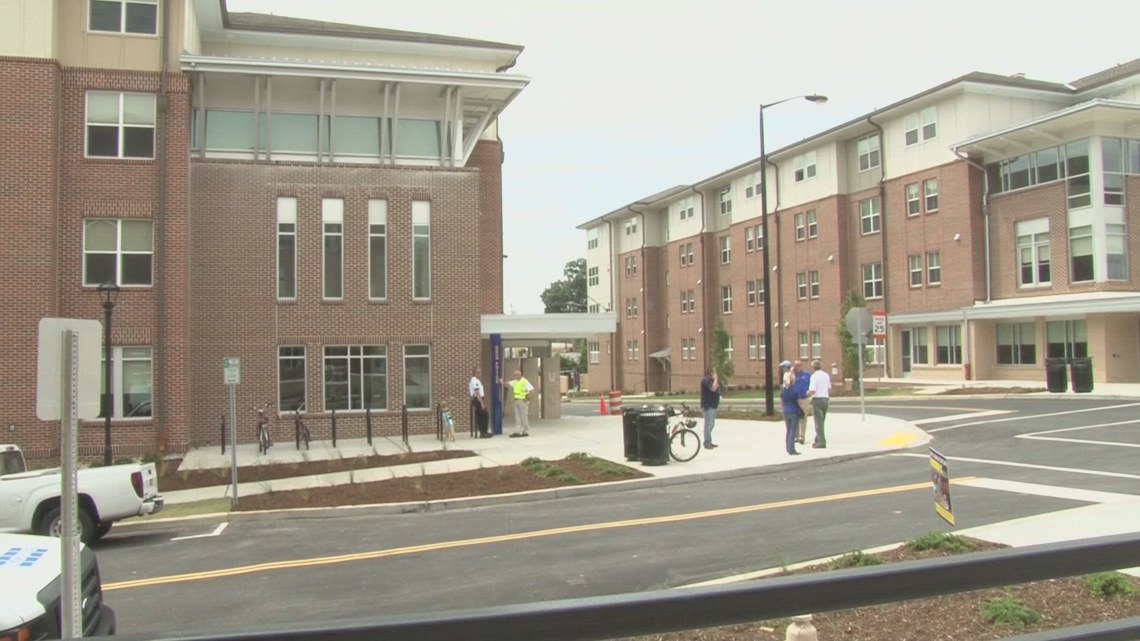 Vault Visit: UNCG opens Spartan Village Apartments [Video]