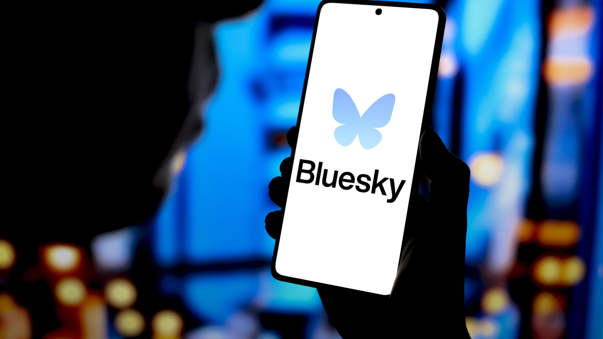 Social media platform Bluesky attracts millions in Brazil after judge bans Musk’s X [Video]