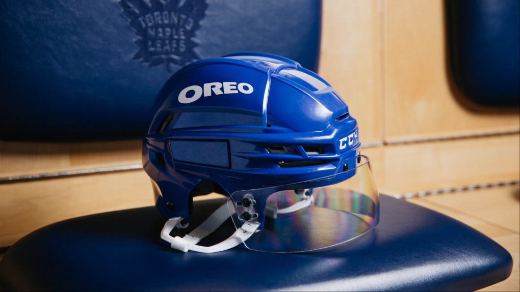 Maple Leafs new logo on helmets [Video]