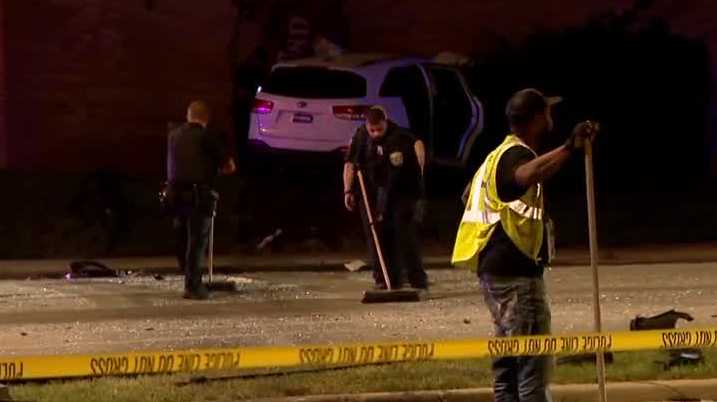 Two teens arrested after SUV crashes into Milwaukee apartment [Video]