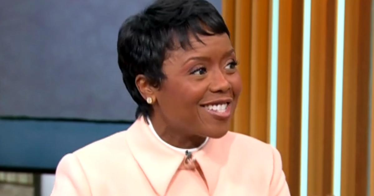 Mellody Hobson uses childhood experiences to teach kids about finances: “It wasn’t about having a lot” [Video]