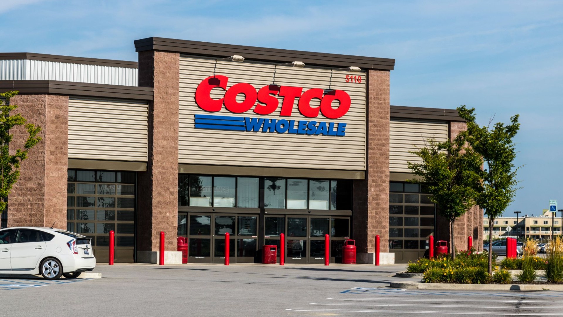 Costco lost my business after rude employee refused to let me in – but shoppers share ‘day pass’ workaround [Video]