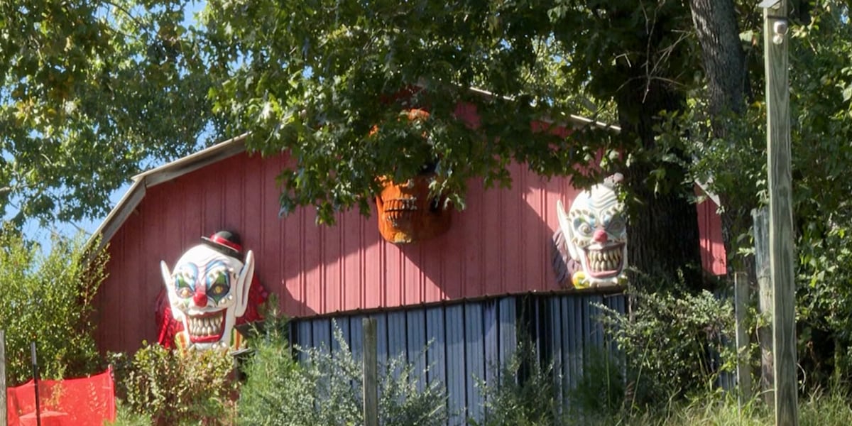 12-year-old boy killed on Halloween haunted hayride, deputies say [Video]