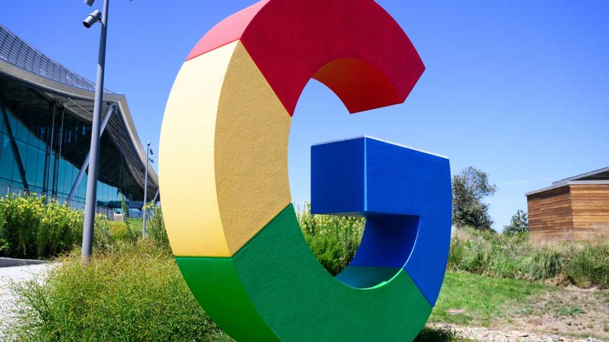 Canada watchdog sues Google over 