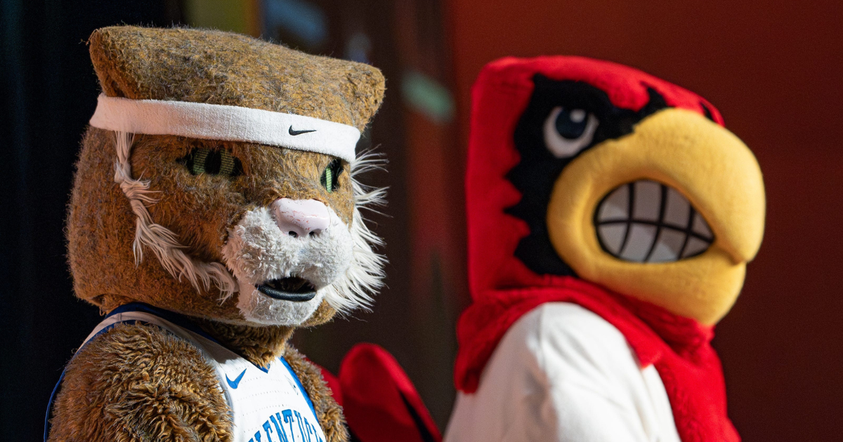 The Kentucky and Louisville MBB managers are beefing online [Video]