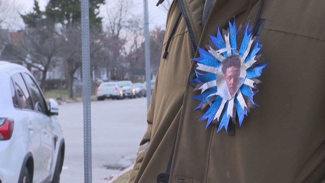 Father seeks answers after son dies in Russell neighborhood. [Video]