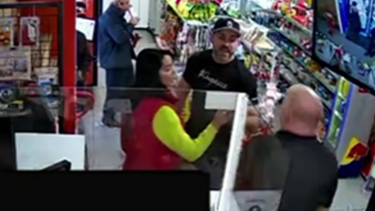 Video of confrontation between Venezuelan actress, Hialeah business owner sparks debate  NBC 6 South Florida [Video]