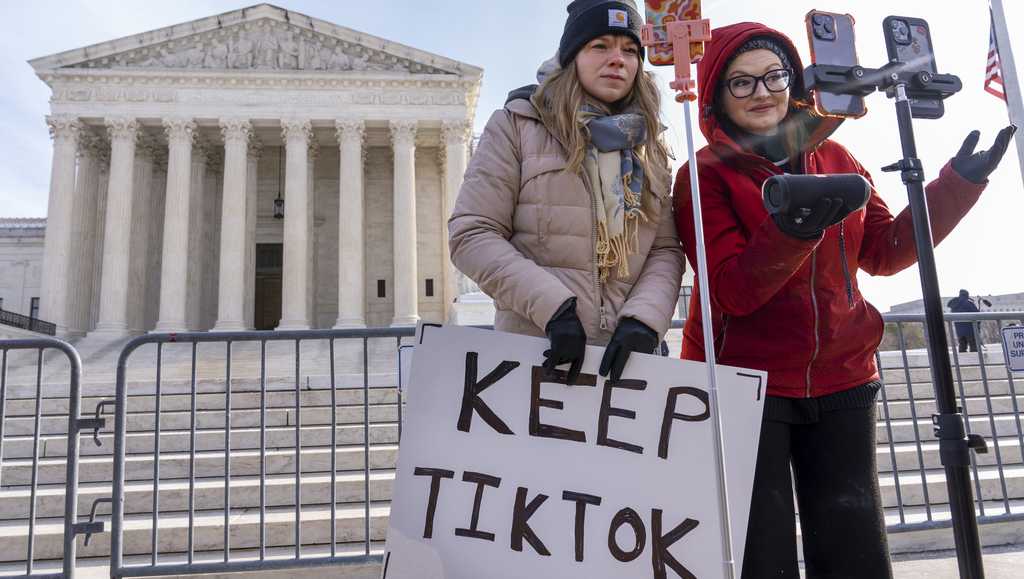 Supreme Court leans towards TikTok ban over security concerns [Video]