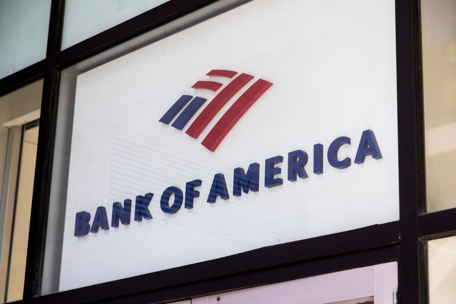 What Analysts Think of Bank of America Stock Ahead of Earnings [Video]