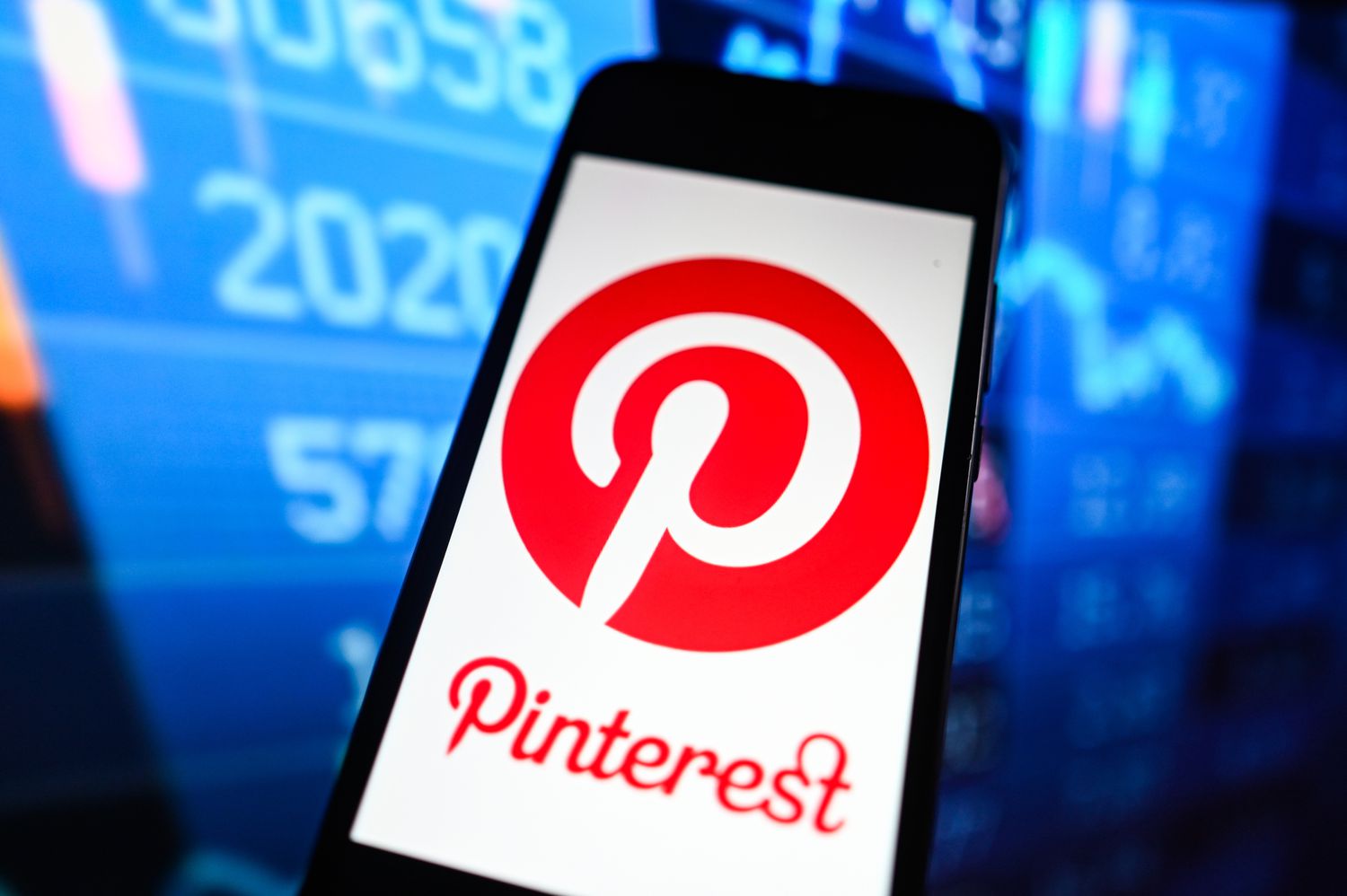 Pinterest Stock Dips as Analysts See Platform 