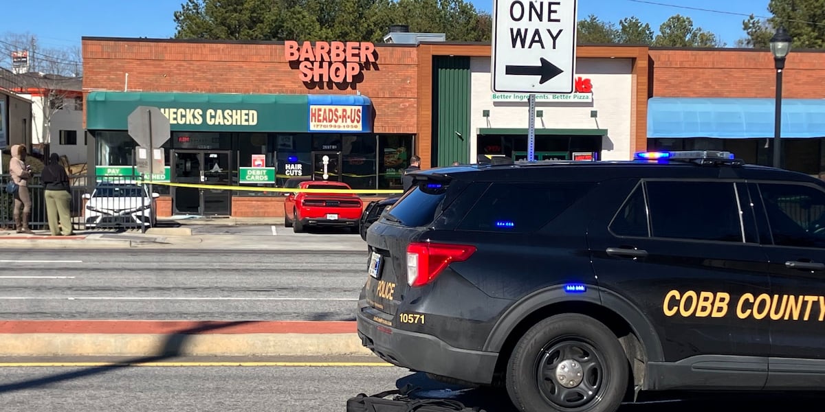 Suspect on the run after hold up at business, shooting involving officer, police say [Video]