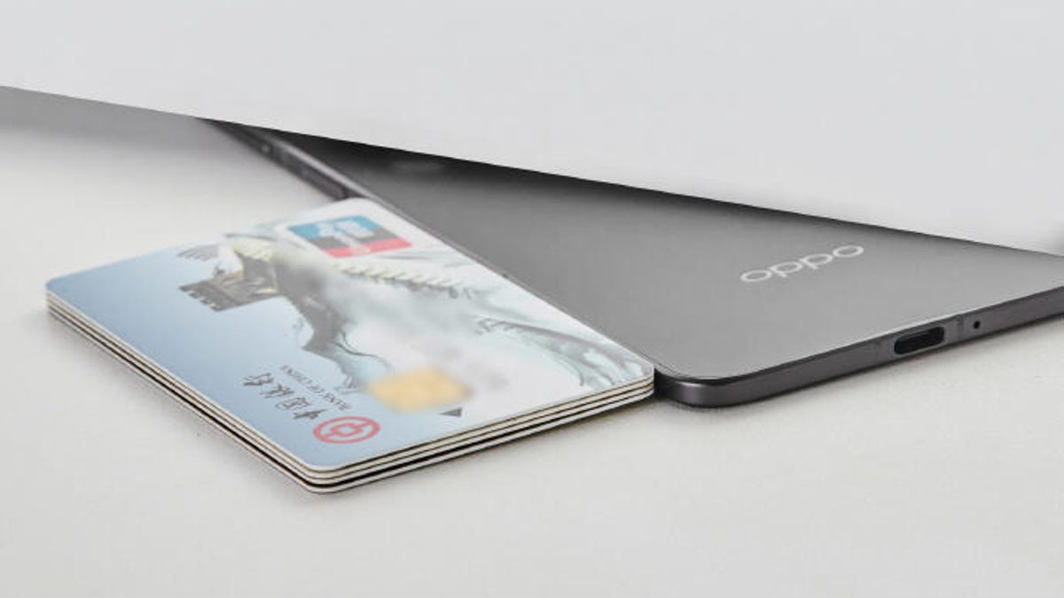 Oppo’s new foldable phone is thinner than a stack of 4 credit cards [Video]